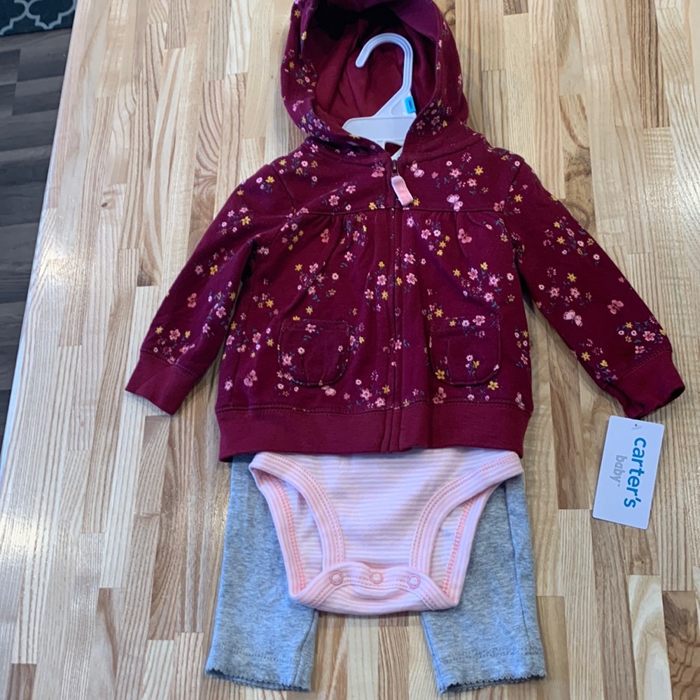 NWT Carters 3 piece outfit,$22